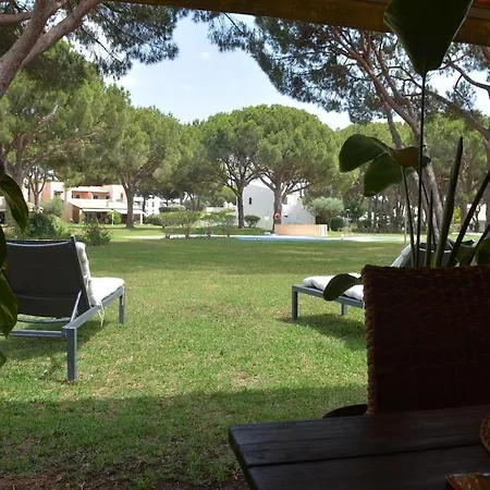 Vilamoura Family-garden Vila