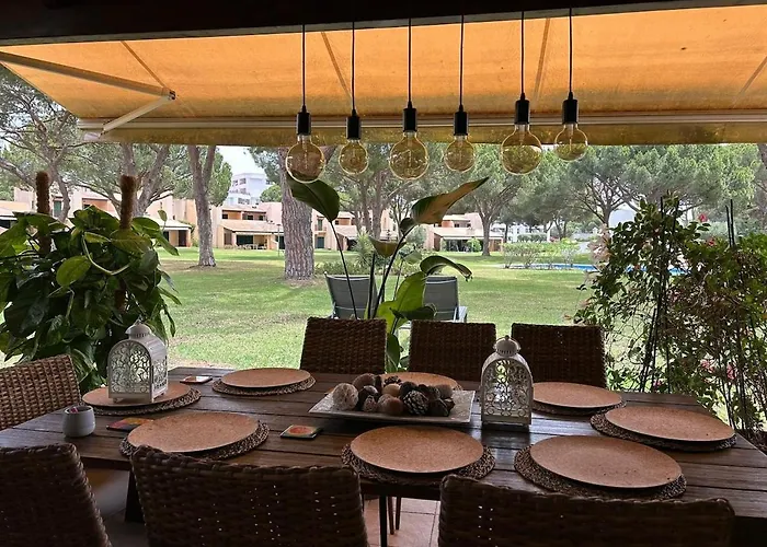 Vilamoura Family-garden Villa *